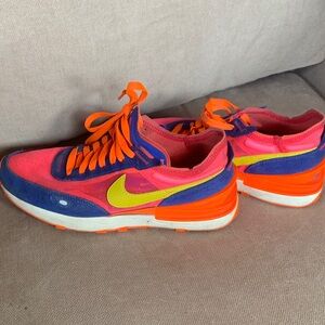 Nike waffle one neon